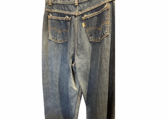 Levis Blue Jeans w/ Pleated Front Late 70s/Early 80s