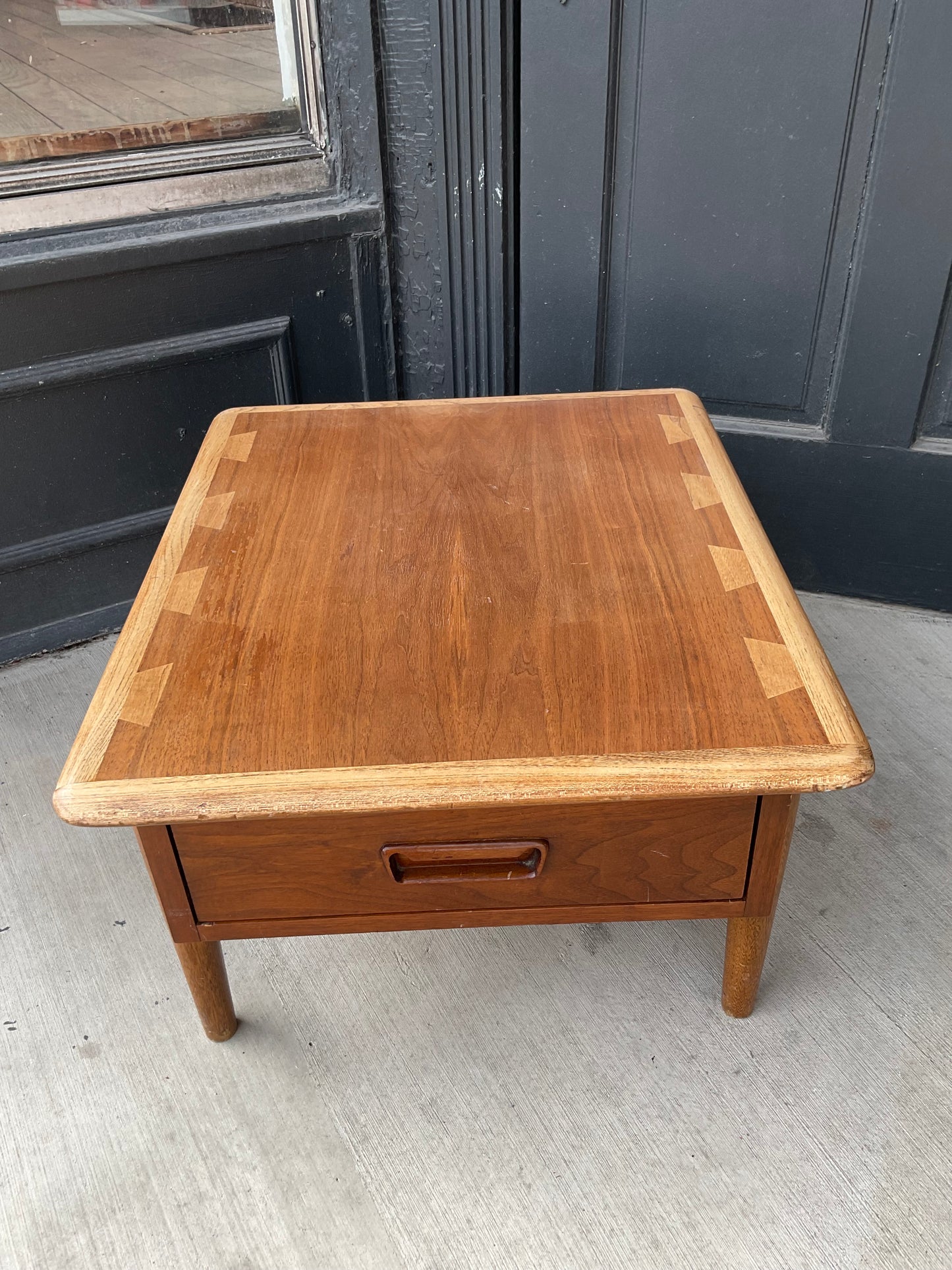 Lane Acclaim Side Table with Drawer